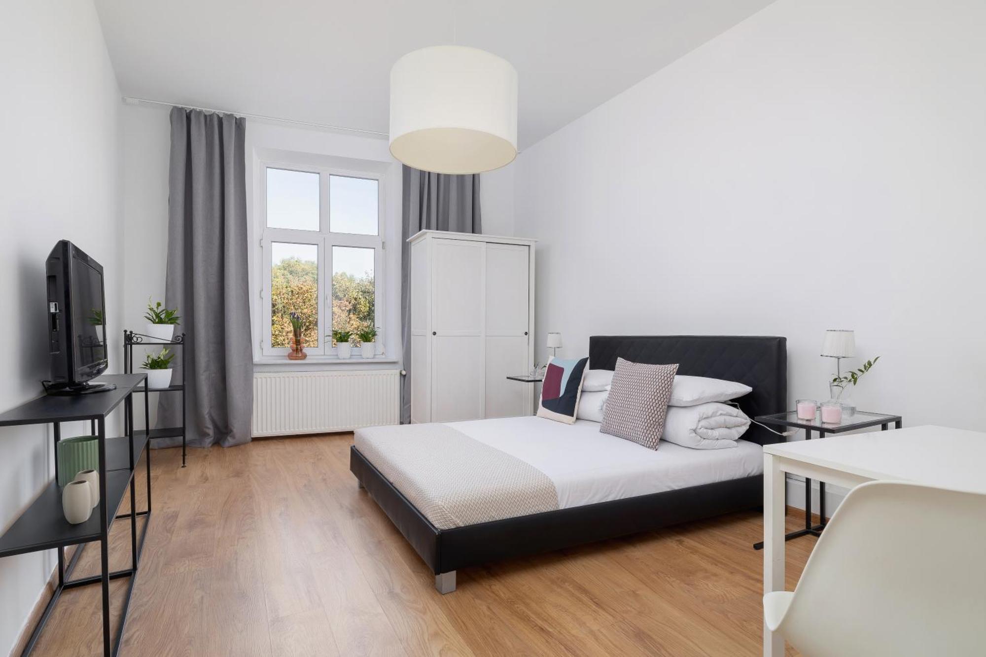 1-Bedroom Apartment - Dluga 65 Street Krakau Buitenkant foto