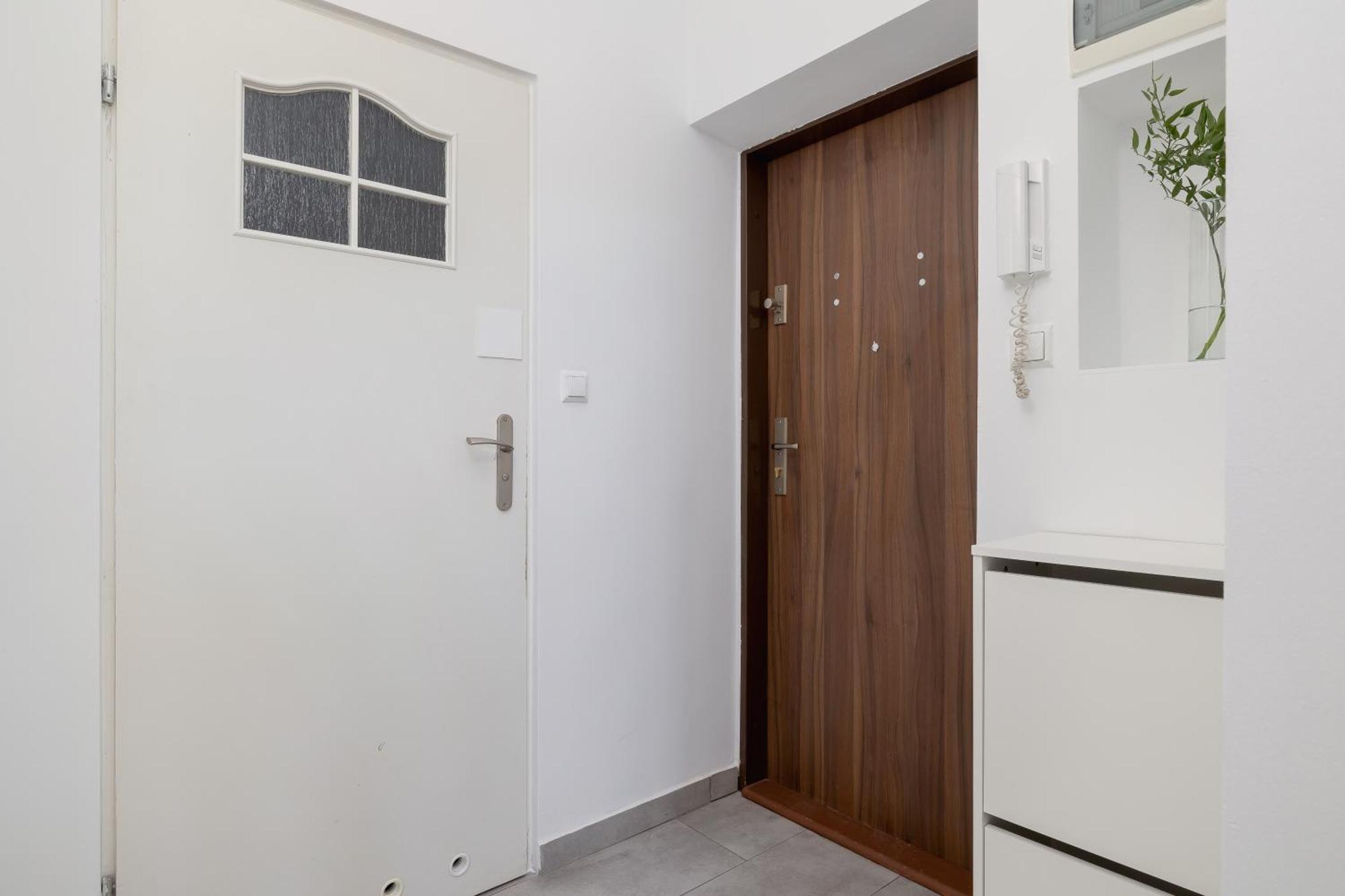 1-Bedroom Apartment - Dluga 65 Street Krakau Buitenkant foto