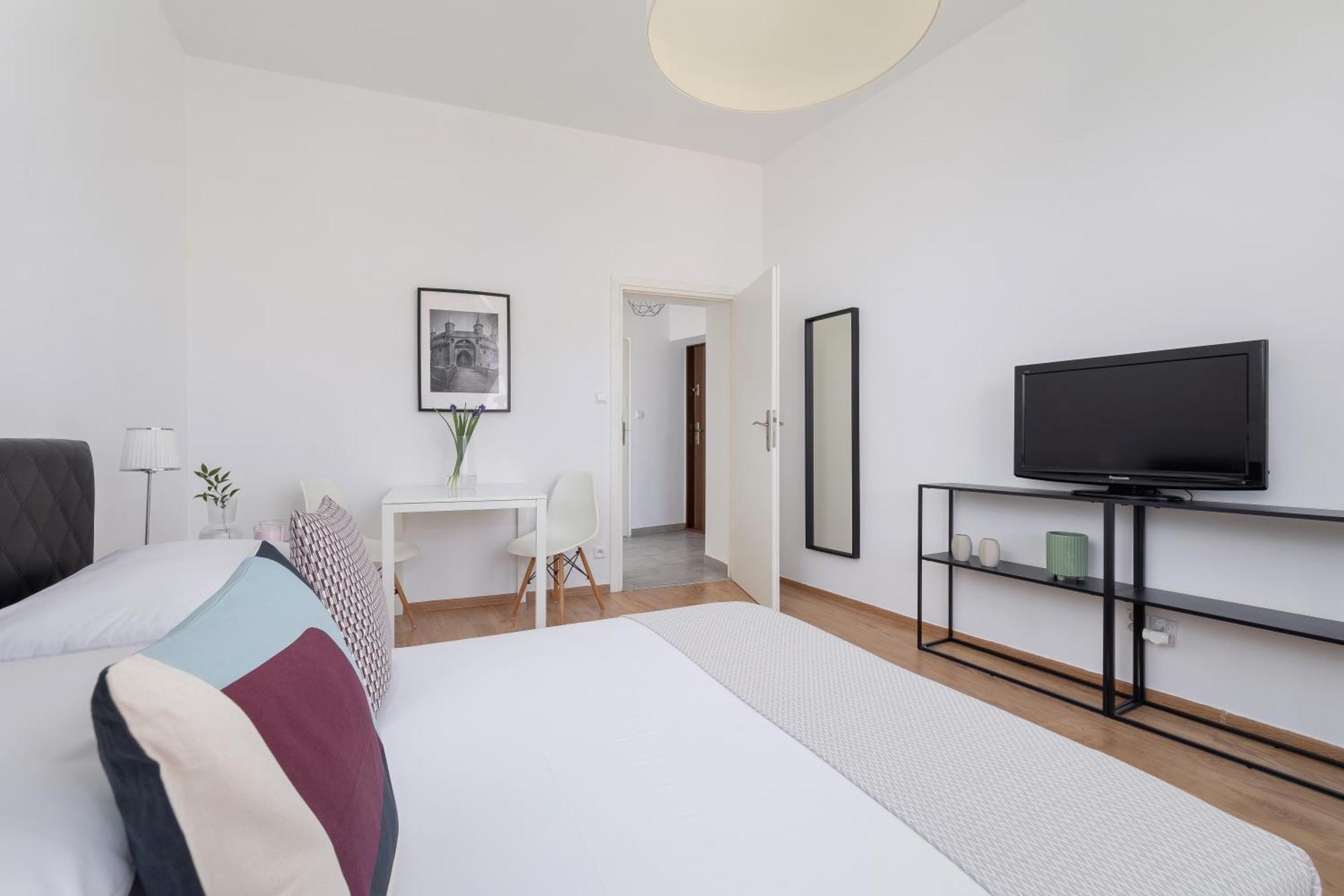 1-Bedroom Apartment - Dluga 65 Street Krakau Buitenkant foto