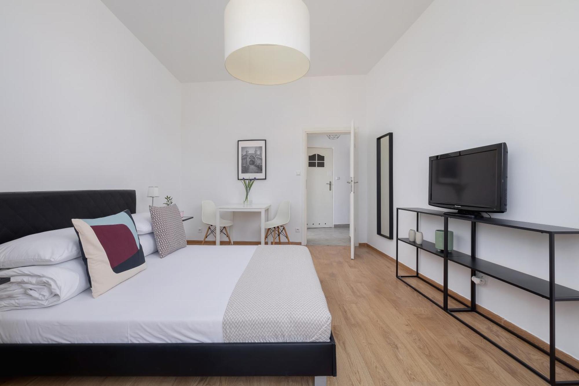 1-Bedroom Apartment - Dluga 65 Street Krakau Buitenkant foto